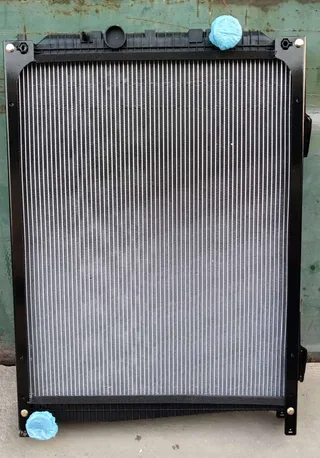 Shaanxi Automobile Delong M3000 water tank radiator DZ9525532032 Shaanxi Automobile Delong M3000 water tank radiator DZ9525532032