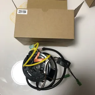 The steering wheel travers are for: 23193463 CSP100 22911594 The steering wheel travers are for: 23193463 CSP100 22911594