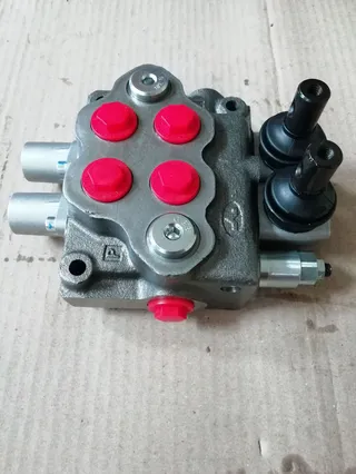 Volvoil multi-road valve SD5/2-P (kg3-180)/28L/28L/AET flow is 45L/min Volvoil multi-road valve SD5/2-P (kg3-180)/28L/28L/AET flow is 45L/min