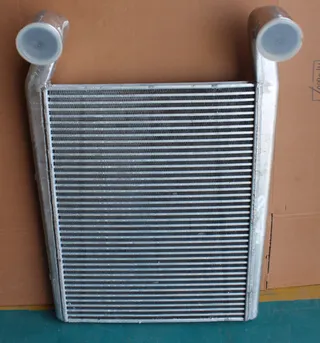 WG9918530002 Sinotruk Haowo A7 mid -automobile horsepower mid -cooler manufacturer water tank radiator WG9918530002 Sinotruk Haowo A7 mid -automobile horsepower mid -cooler manufacturer water tank radiator