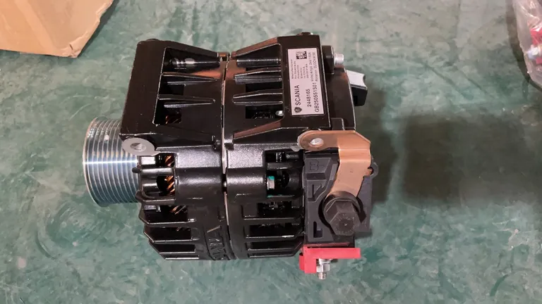 Scania passenger car generator GC310551501 generator 2448165 generator 24V150A online Scania passenger car generator GC310551501 generator 2448165 generator 24V150A online